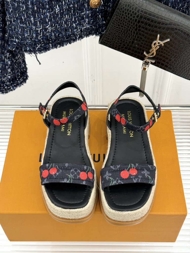 Босоніжки фото 4