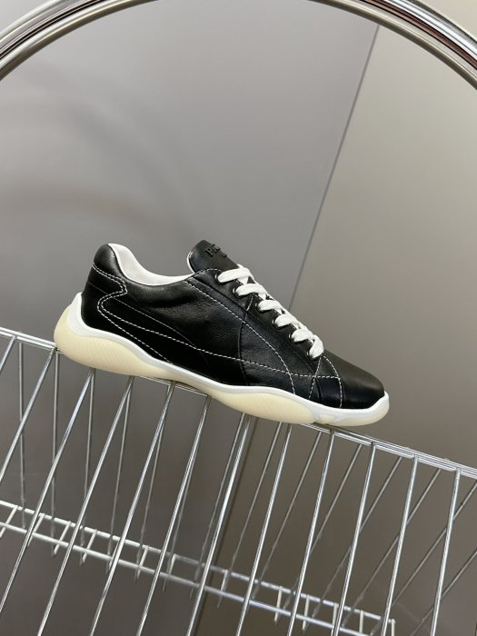 Кроссовки фото 5