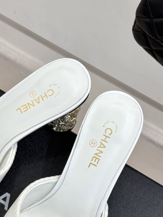 Босоножки фото 8