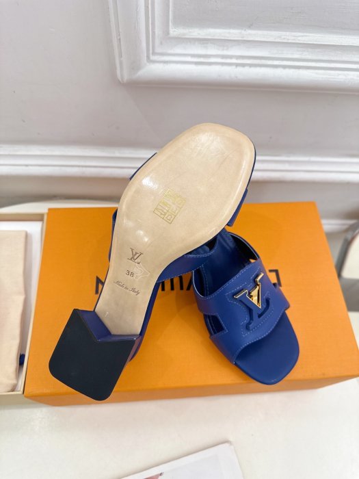 Босоножки фото 9