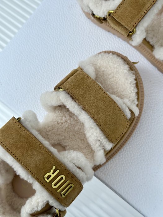 Sandals on fur фото 7