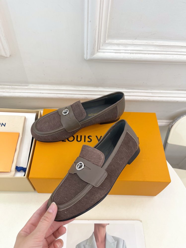 Лоферы женские фото 3