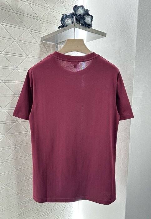 T-shirt women's фото 2