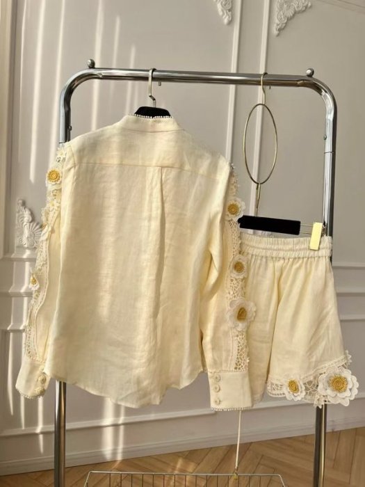 Костюм женский фото 2