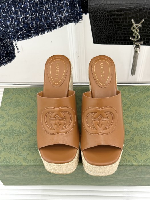 Босоніжки фото 4