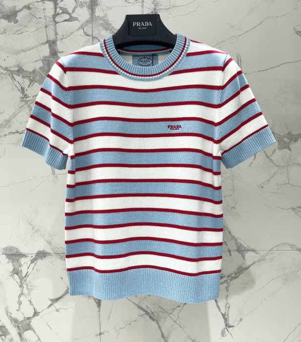 T-shirt women's фото 2