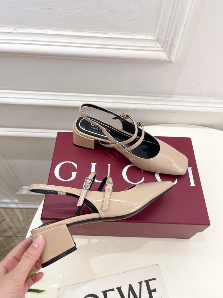 Босоніжки фото 4