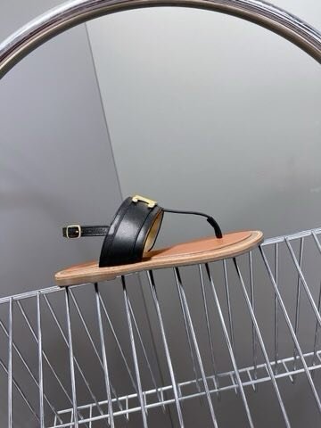 Сандалі жіночі фото 2