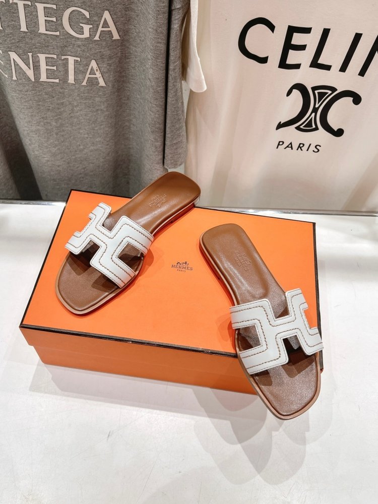 Шльопанці жіночі фото 2