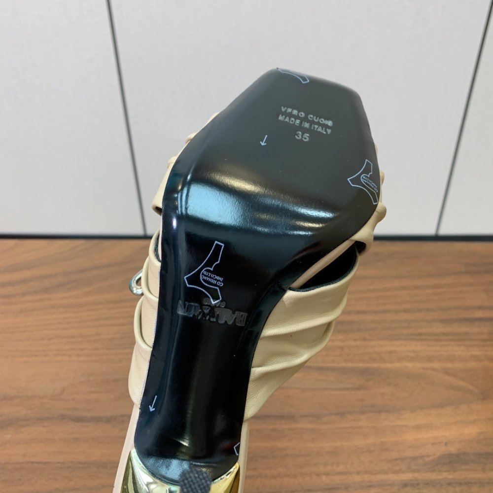 Босоніжки фото 8