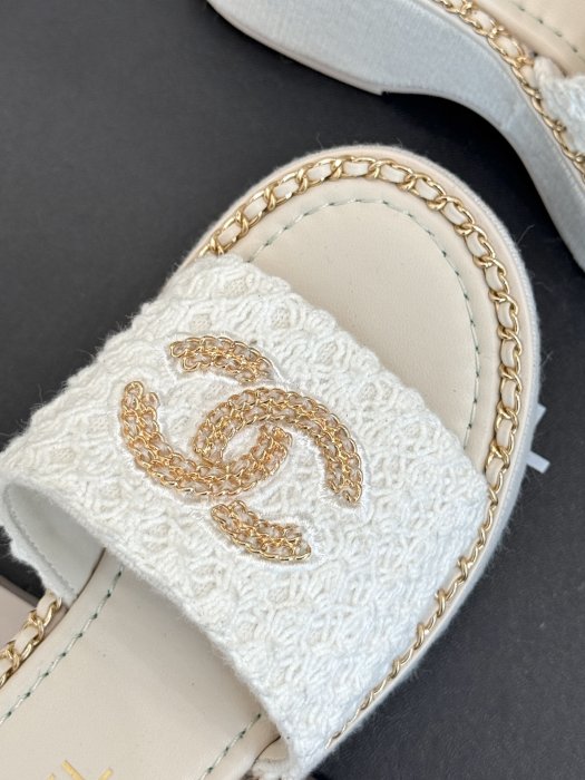 Босоножки фото 7