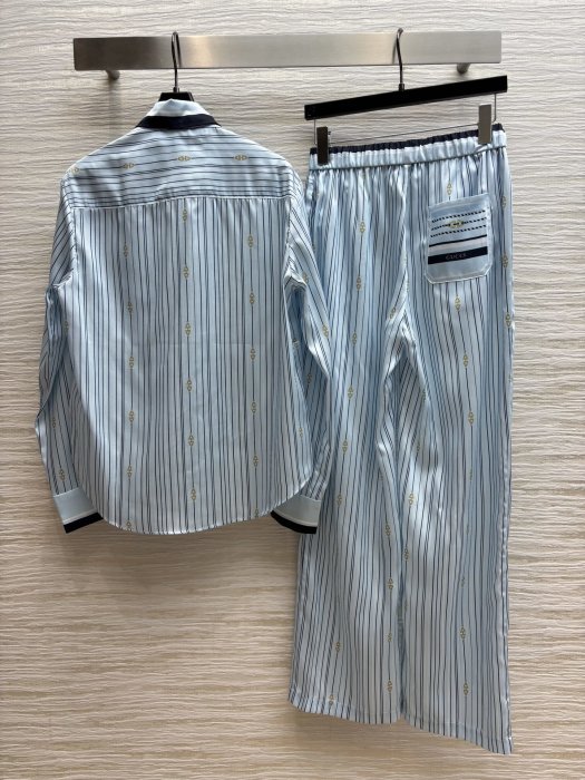 Костюм женский фото 8