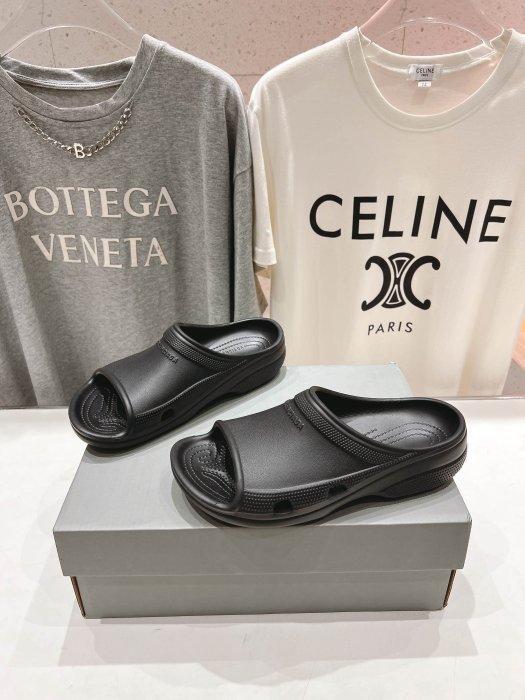 Шлепанцы фото 4