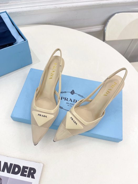 Босоножки фото 4