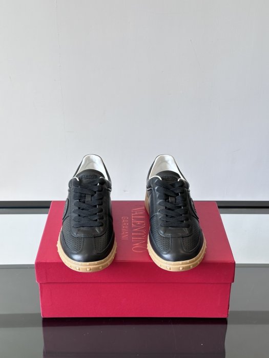 Кросівки чоловічі фото 2