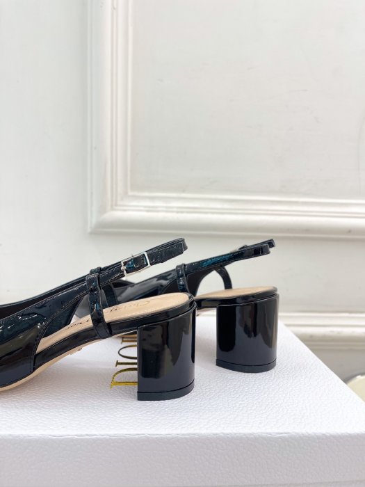 Босоножки фото 7