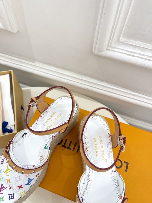 Босоножки фото 7