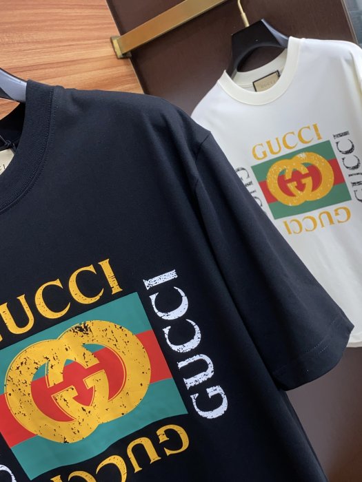 T-shirt men's фото 4