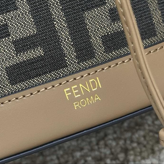 A bag women's Fendi Mon Tresor mini 18 cm фото 5