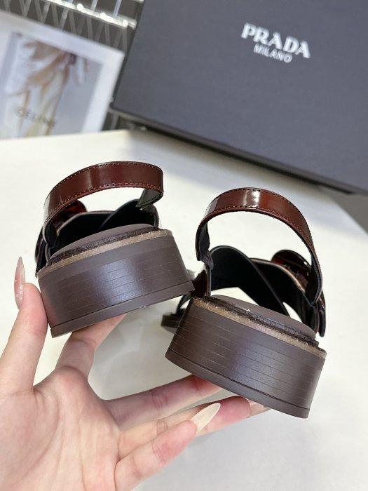 Сандалии женские фото 8