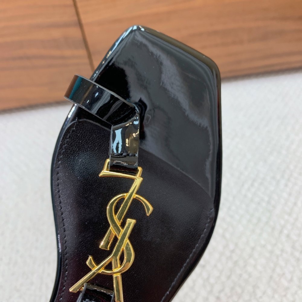 Сандалі жіночі фото 6