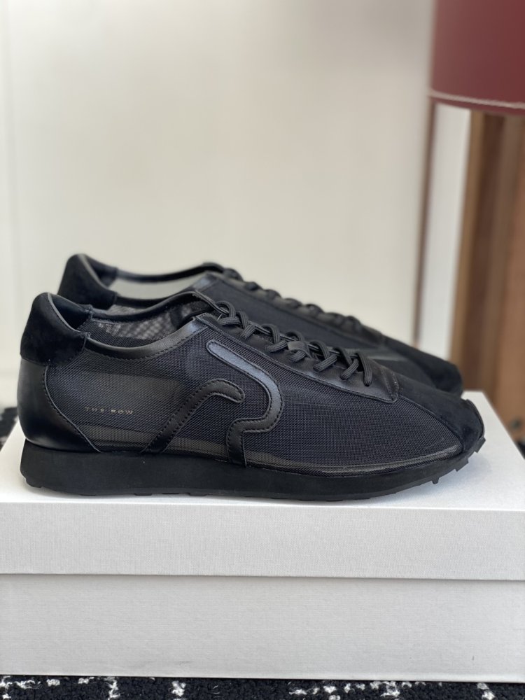 Кросівки жіночі фото 2