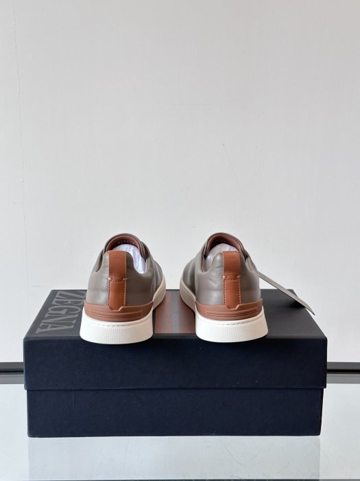 Кросівки чоловічі фото 8