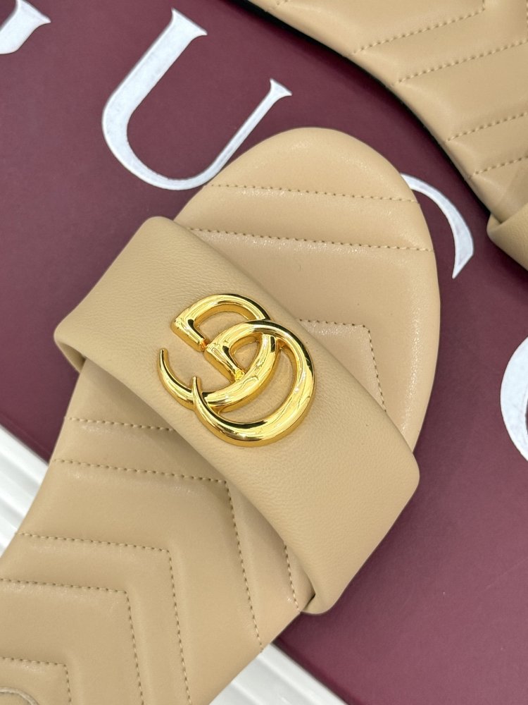 Шлепанцы женские фото 7