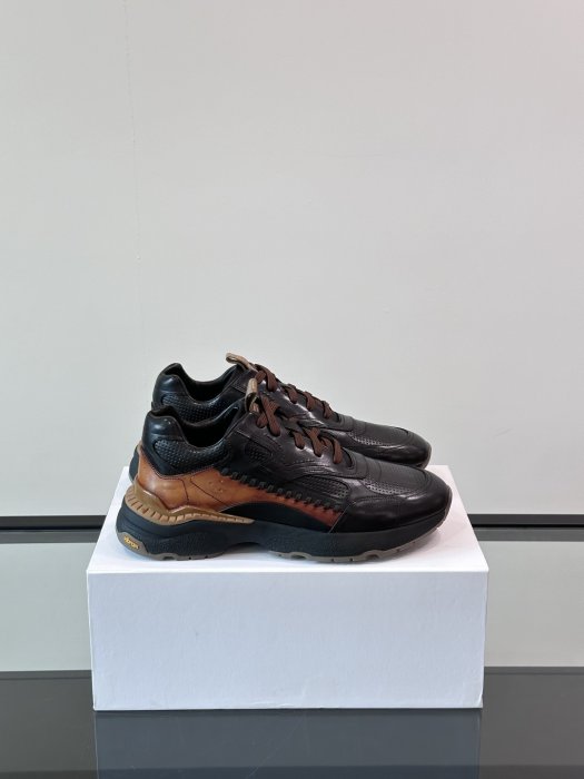 Кроссовки мужские