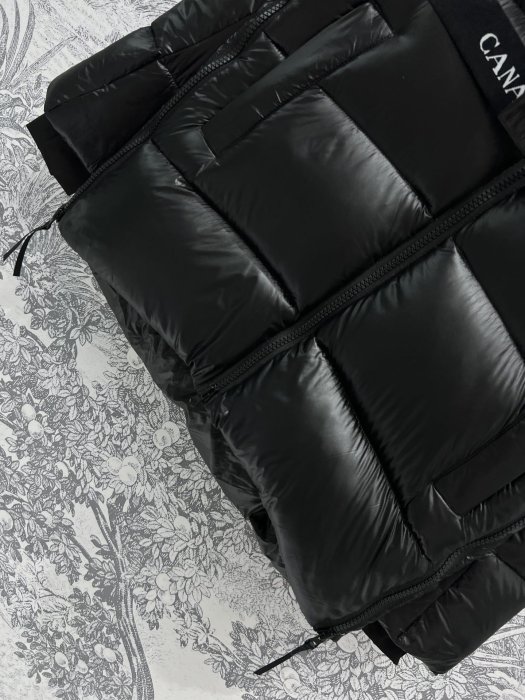 Down jacket фото 4