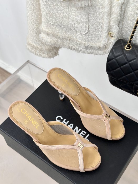 Босоножки фото 3