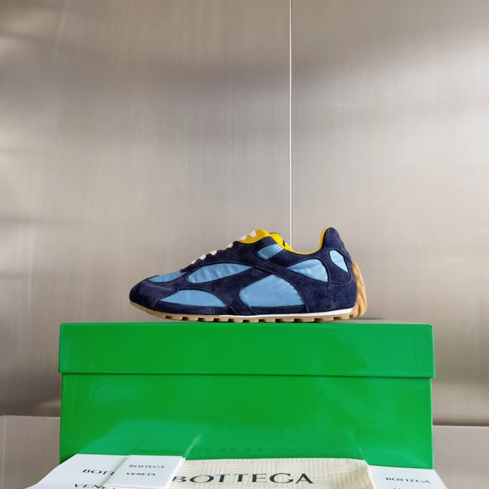 Кросівки фото 5