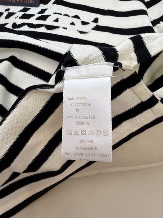 T-shirt women's фото 9