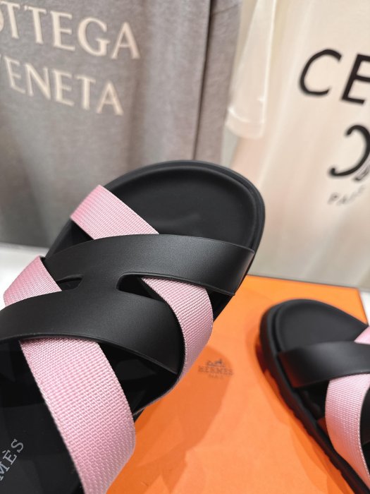 Сандалі жіночі фото 7