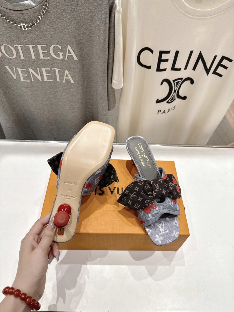 Босоножки фото 9