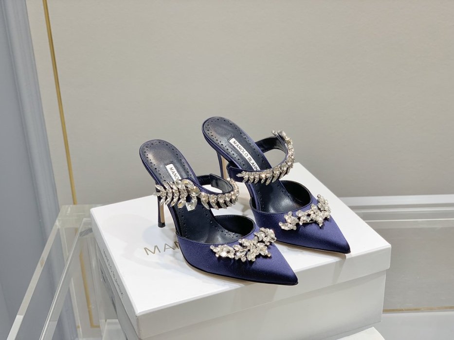 Sandals on stud фото 2