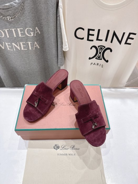 Босоножки фото 2