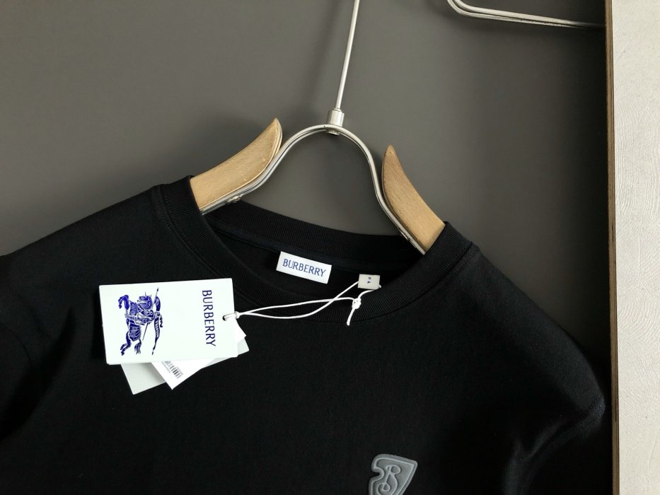 T-shirt men's фото 3
