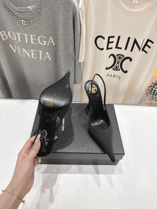 Босоножки фото 9