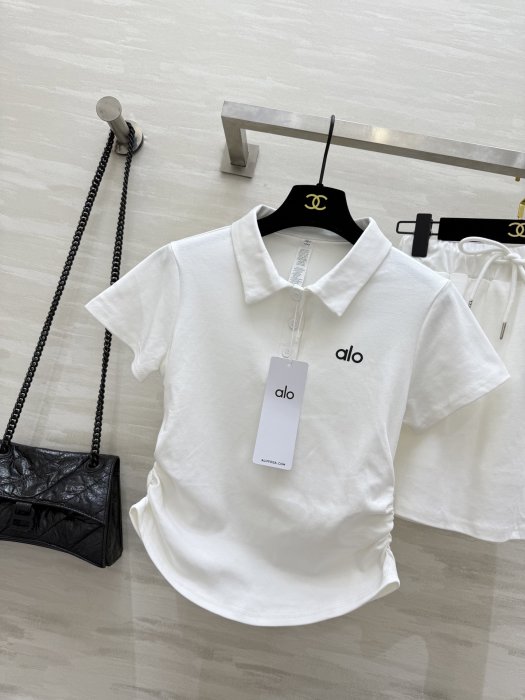 Костюм женский фото 6