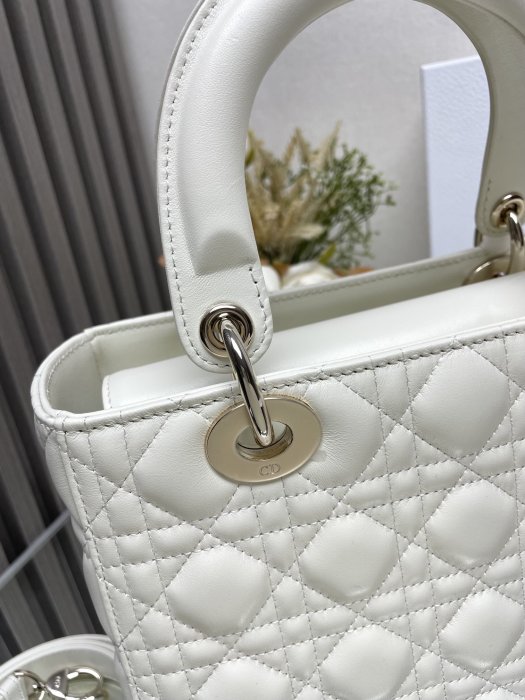 A bag women's Lady Dior 24 cm фото 3