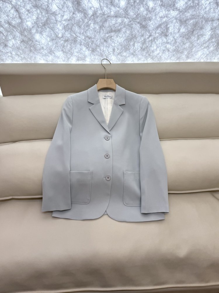 Костюм жіночий фото 5