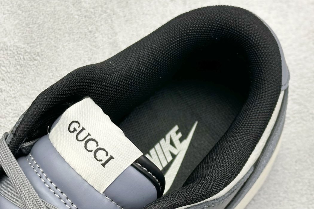 Кроссовки Nike SB Dunk Low x GUCCI фото 8