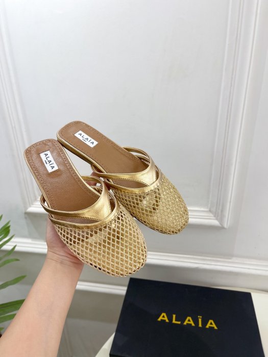 Шлепанцы женские фото 5