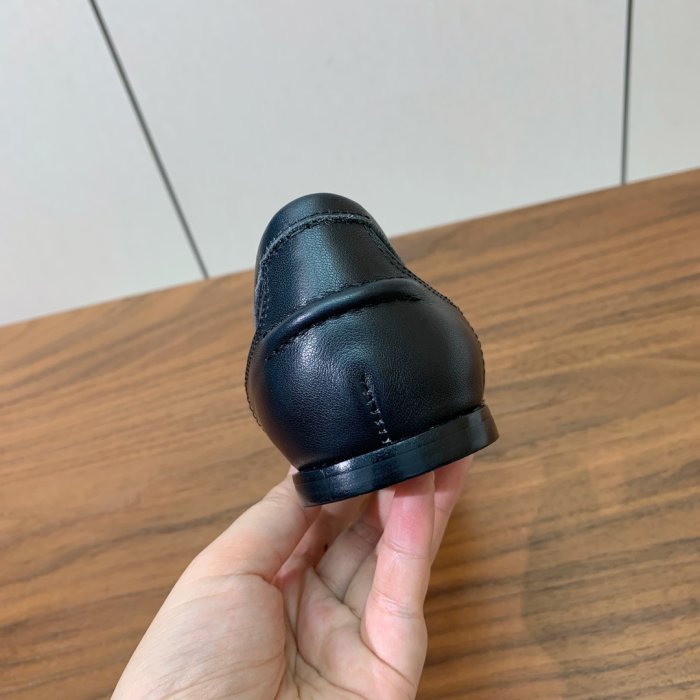 Лоферы женские фото 8