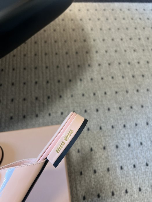 Босоножки фото 5