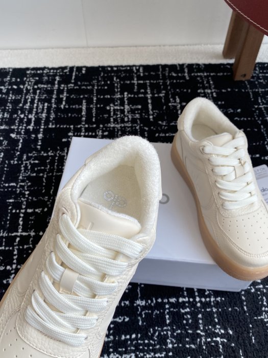 Кроссовки женские фото 8