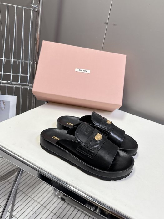 Шлепанцы женские фото 3