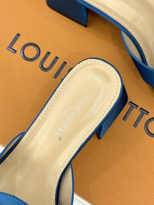 Босоножки фото 8