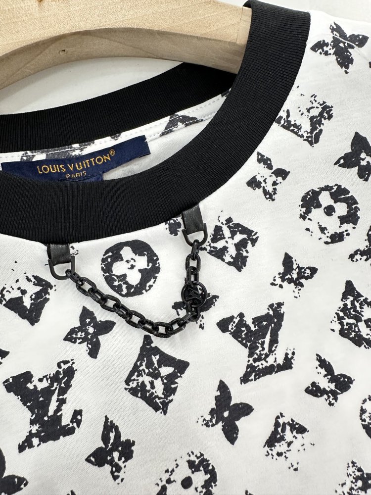 Футболка жіноча фото 8